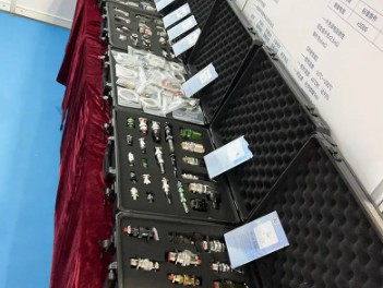 تکامل محیطی اتصالات کابل